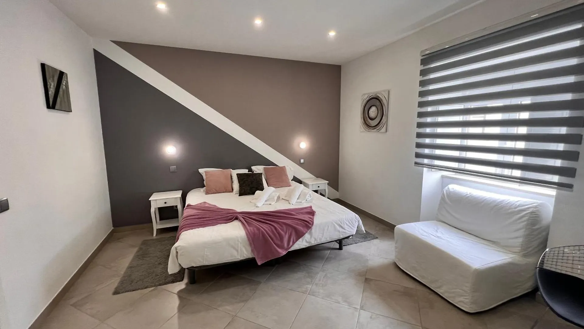 Carvoeiro B&B And Spa Couette-café